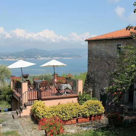 Vakantieboerderij Terrazza Sul Golfo - Il Casale La Spezia
