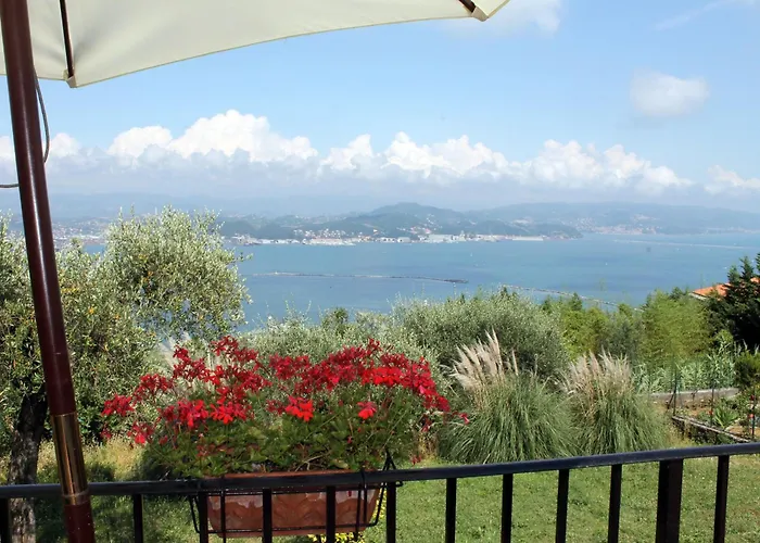 Terrazza Sul Golfo - Il Casale Feriegård *